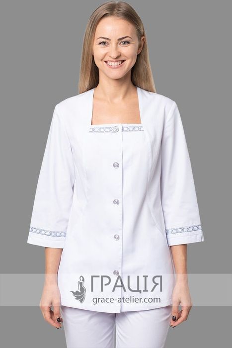 Белая медицинская блуза Тиффани с вышивкой, 38