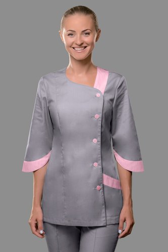 Медкостюм Клео с ассиметричной застёжкой на пуговицах, серый (027), отделка розовый (003), 38